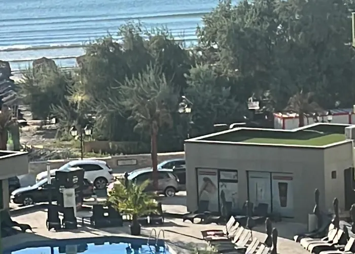 Sun & Sea Ap アパート